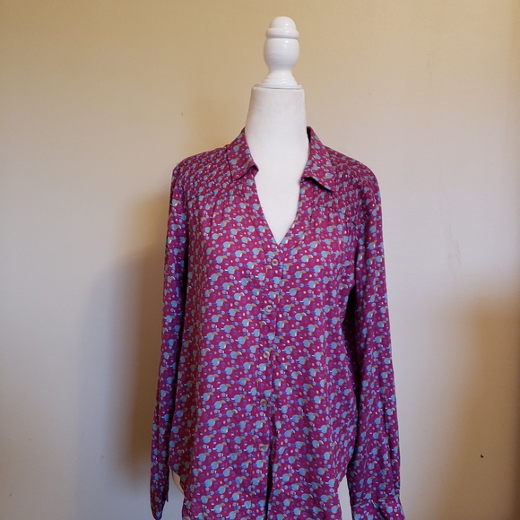 Anthropologie Tops - 🎁2/$25 Anthro Maeve button down size small